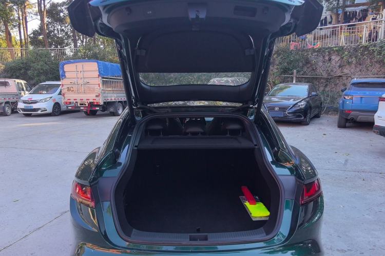 Used MG 7 2025 2.0T Trophy+ Super Intelligent Driving Edition
