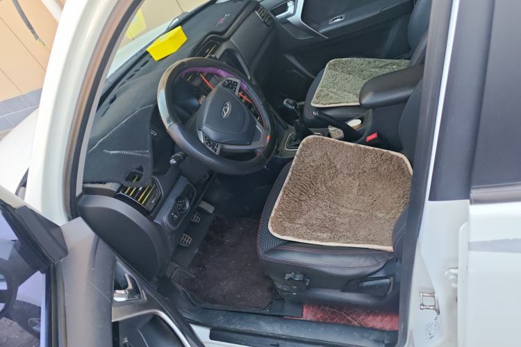 Used Chery Tiggo 3 2016 1.6L Manual ZhiShang Edition Left Front Seat