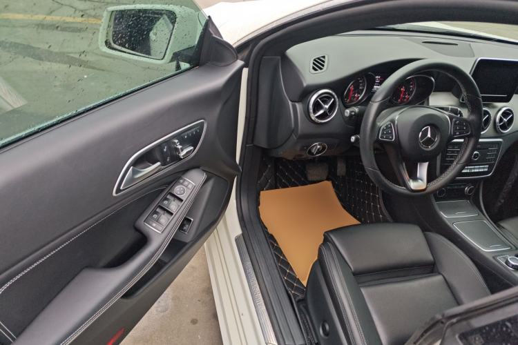 Used Mercedes-Benz CLA 2016 Facelifted CLA 200 Stylish Edition
