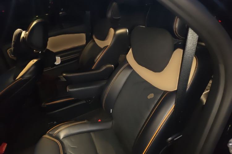 Used Ford Explorer 2023 EcoBoost 285 Kunlun Peak Edition 6-Seater Left Rear Seat