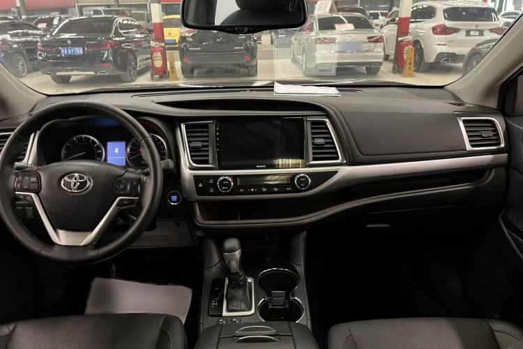 Used Toyota Highlander 2015 2.0T Four-Wheel Drive Luxury Edition 7-Seater