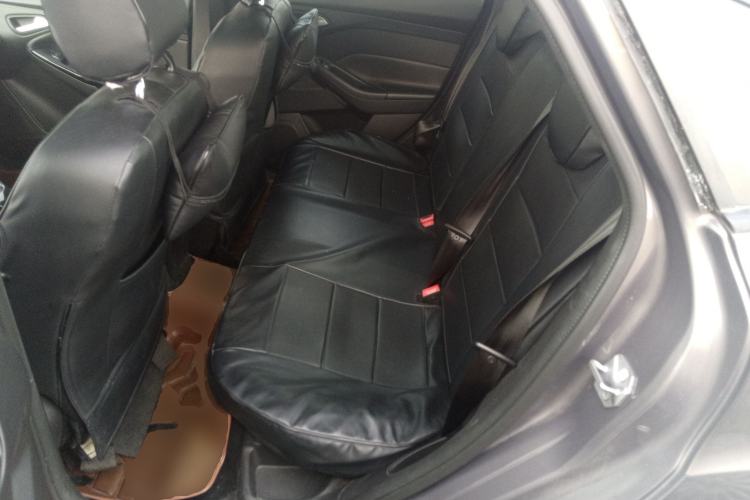 Used Ford Focus 2012 Sedan 1.6L Automatic Fashion Edition