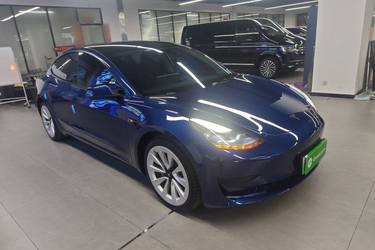 Used Tesla Model 3 2022 Rear-Wheel-Drive Version Front Right 45 Deg