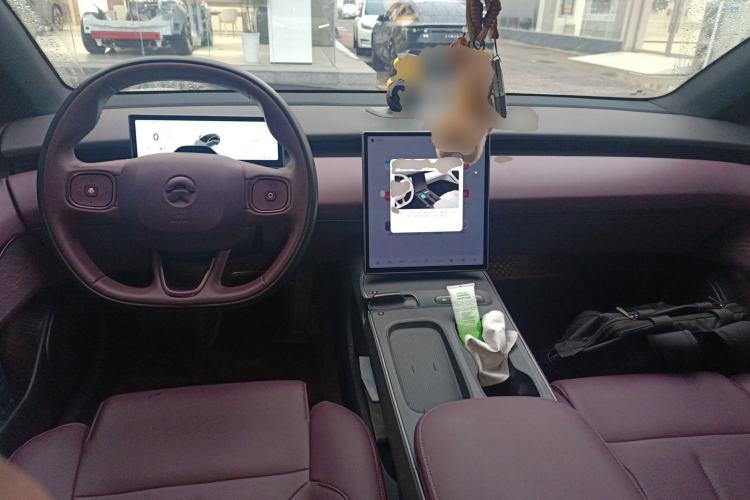 Used Nio ET5T 2024 75kWh Touring Center Console