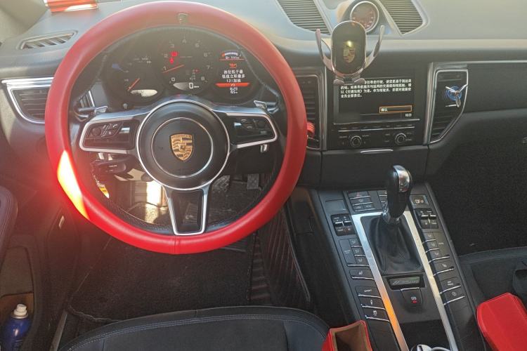 Used Porsche Macan 2014 Macan 2.0T
