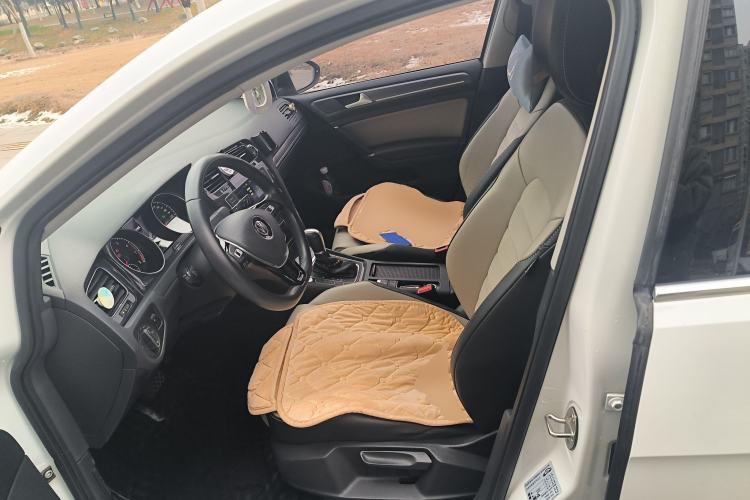 Used Volkswagen Golf 2017 230TSI Automatic Luxury Million-Vehicle Commemorative Edition