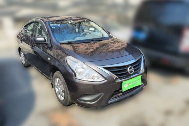 Used Nissan Sunny 2015 1.5XE CVT Comfort Edition Front Right 45 Deg
