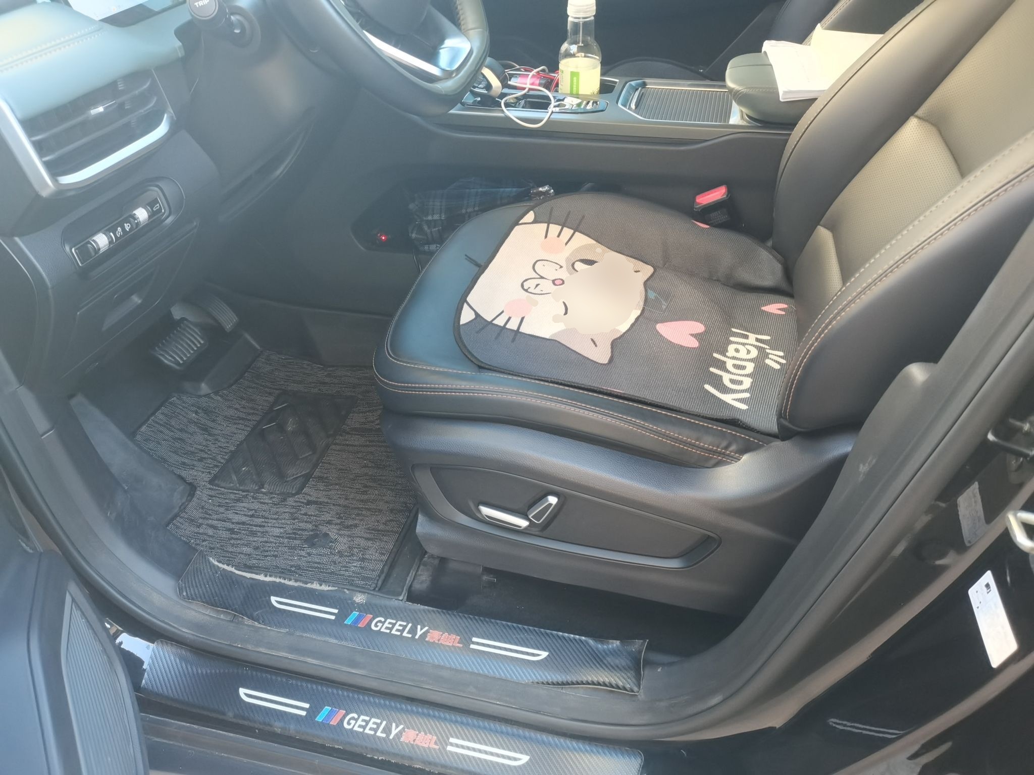 Geely Auto Haoyue L 2024 2.0T DCT Prestige Version — снимка 15