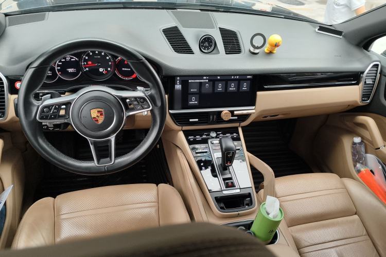 Used Porsche Cayenne 2018 Cayenne 3.0T Center Console