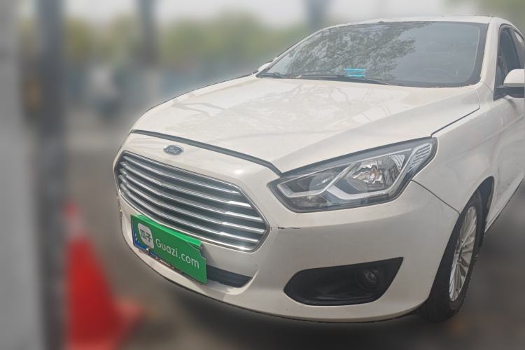 Used Ford Escort 2015 1.5L Manual Comfort Model
