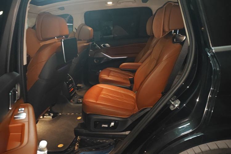 Used BMW X7 2023 xDrive40i Executive M Sport Package
