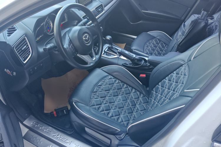Used Mazda 3 Axela 2016 Sedan 1.5L Automatic Luxury Model
