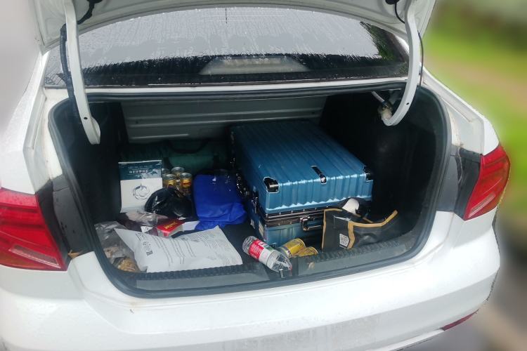 Used Volkswagen Jetta 2017 1.5L Manual Fashion Edition Trunk