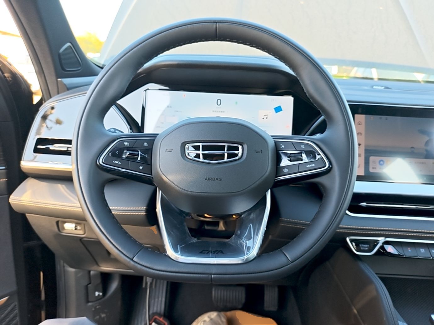 Geely Auto Monjaro L 2024 2.0TD DCT EVO Two-Wheel Drive Long-Range Version — снимка 13