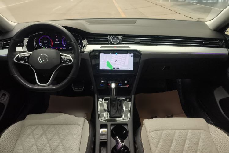 Used Volkswagen Magotan 2023 2 Million Units Commemorative Edition 330TSI DSG Luxury Version
