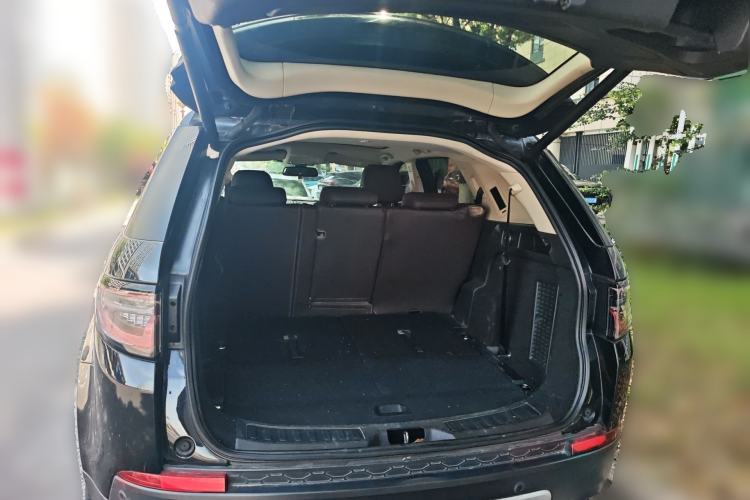 Used Land Rover Discovery Sport 2016 2.0T HSE Trunk