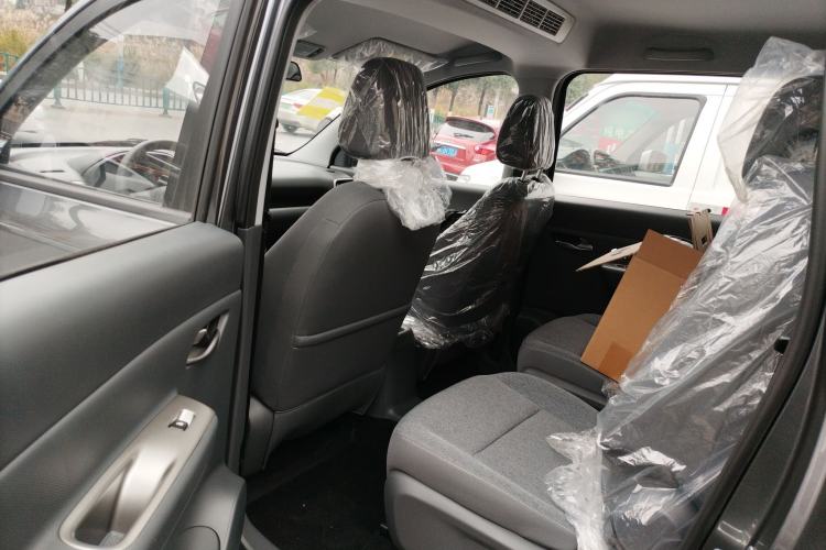 Used Wuling Hongguang New Energy 2025 Extended-Range Hybrid 50KM Comfort Version
