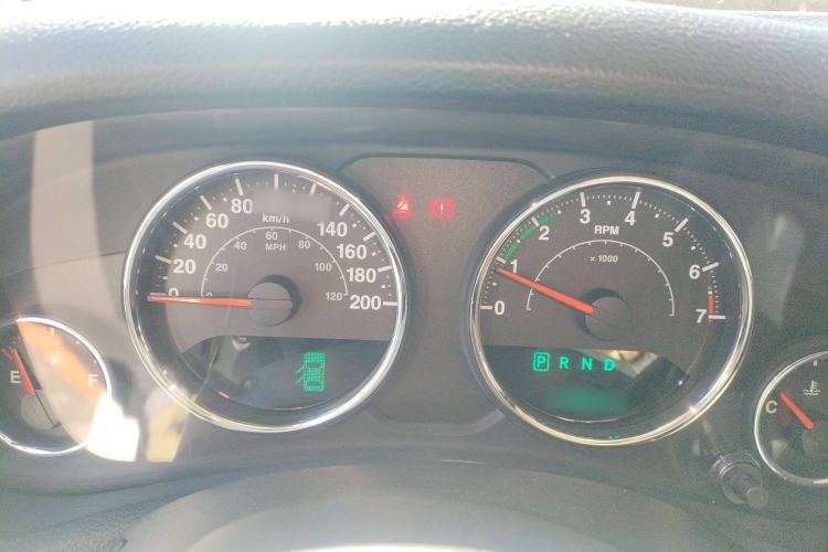 Used Jeep Wrangler 2015 3.0L Sahara Four-Door Comfort Edition
