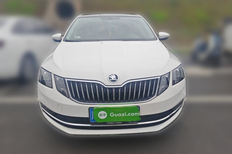 Used Skoda Octavia 2018 1.6L Automatic Luxury Edition
