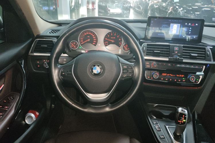 Used BMW 3 Series 2018 320Li Fashion Model
