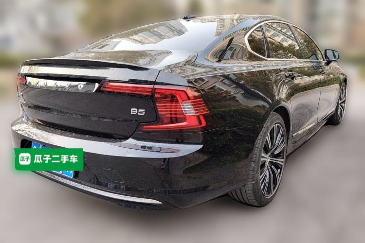 Used Volvo S90 2024 B5 Zhiyuan Luxury Edition
