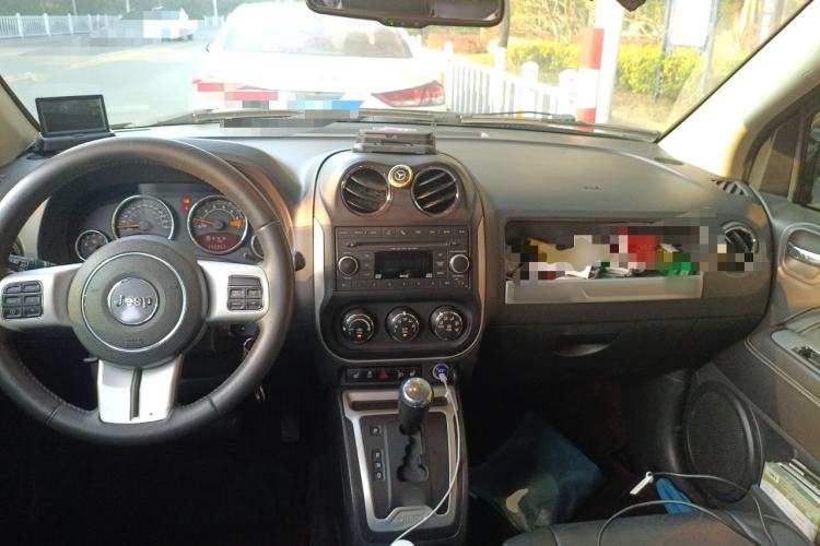 Used Jeep Compass 2014 2.4L four-wheel drive luxury version