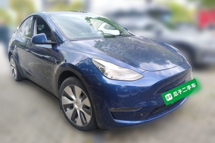 Used Tesla Model Y 2021 Standard Range Rear-Wheel Drive Version Front Right 45 Deg