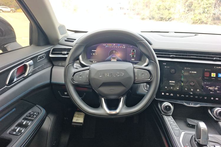 Used Lynk & Co 05 2020 2.0TD Two-Wheel Drive Shine Halo