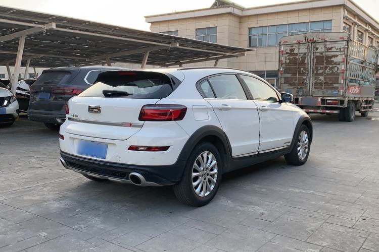 Used Qoros 3 2017 Urban SUV 1.6T Automatic Zhiyue Model
