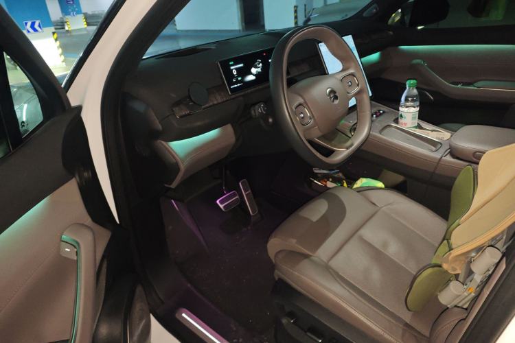 Used Nio ES7 2022 75 kWh Driver Seat