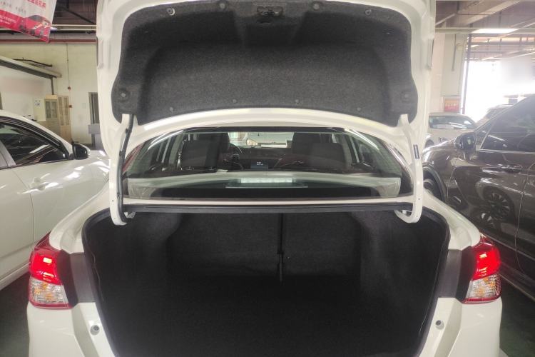 Used Nissan Lannia 2019 1.6L CVT Smart Connect Smart Cool Version China VI Standard Trunk