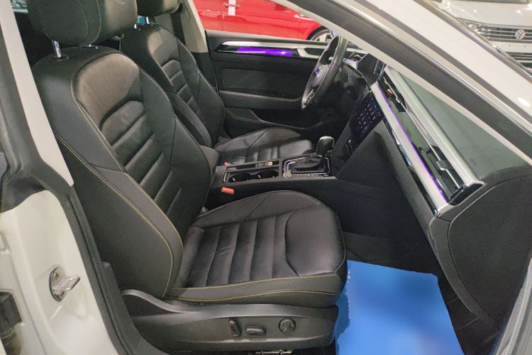 Used Volkswagen FAW-Volkswagen CC 2023 380TSI Striking Edition
