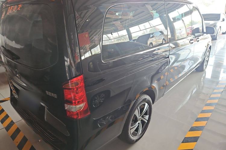 Used Mercedes-Benz Vito 2024 2.0T Elite Version 7 Seats