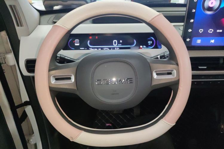 Used Geely Galaxy Panda 2024 Facelifted Panda Mini 200km Dragon Edition