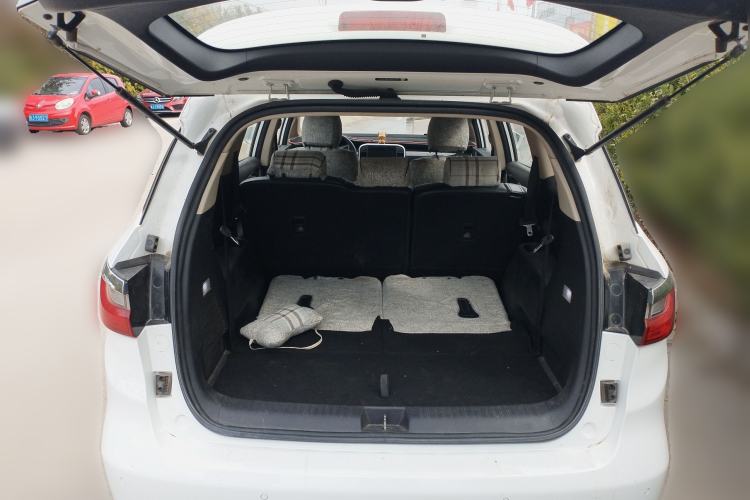 Used BYD Song MAX 2017 1.5T Manual Smart Connect Luxury 7-Seater
