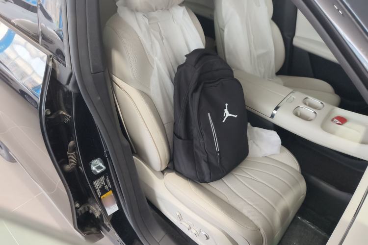 Used CHANGAN NEVO Q07 2025 215 Prestige Edition Right Front Seat