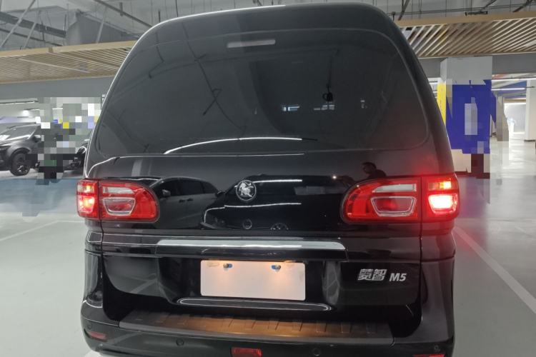 Used FORTHING Lingzhi 2023 M5L 1.6L Base Model 7 Seats Rear