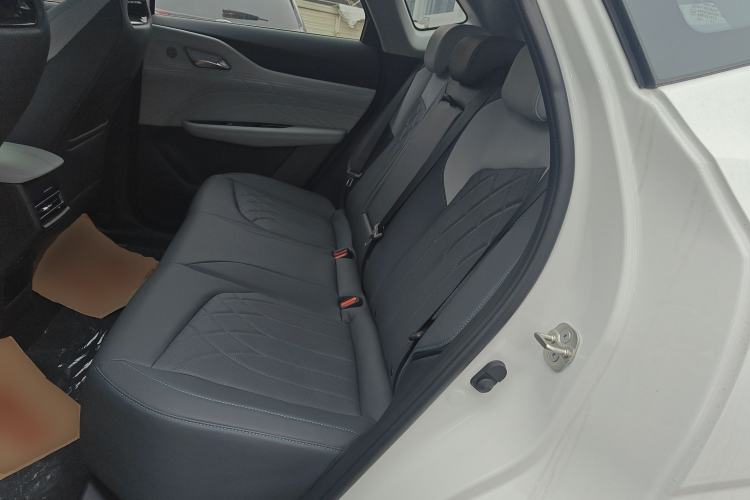 Used Changan UNI-Z New Energy 2025 Smart New Blue Whale 125km Battleship Edition