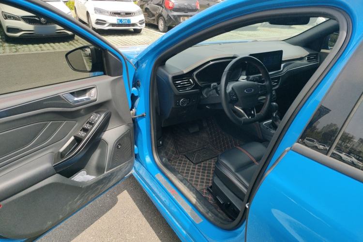 Used Ford Focus 2022 Sedan EcoBoost 180 Automatic ST Line Driver Seat