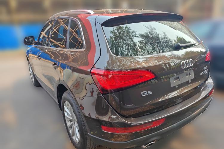 Used Audi Q5 2013 40 TFSI Technology Edition Rear Left 45 Deg