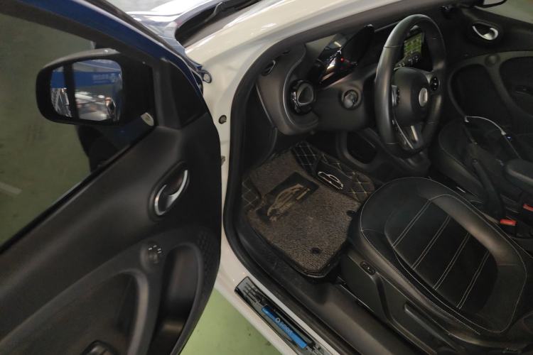 Used smart forfour 2018 0.9T 66 kW Pioneer Edition
