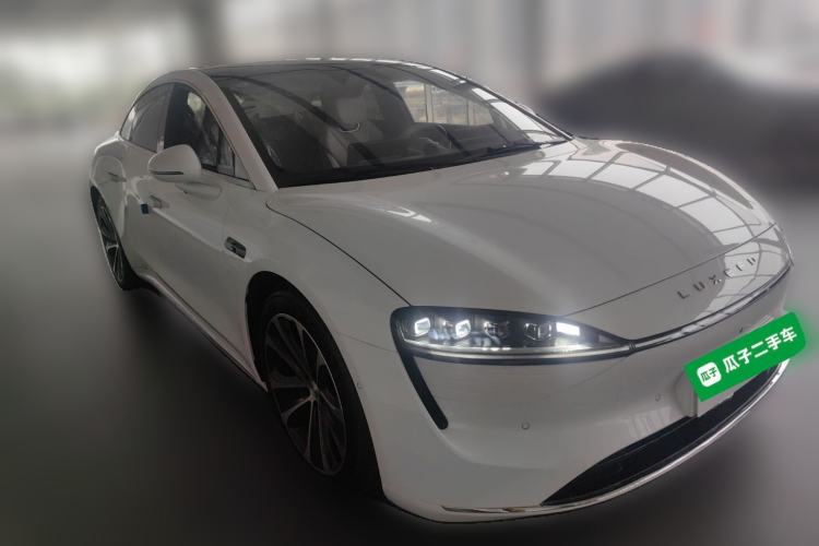 Used Hima Luxeed S7 2024 Pro Model Front Right 45 Deg