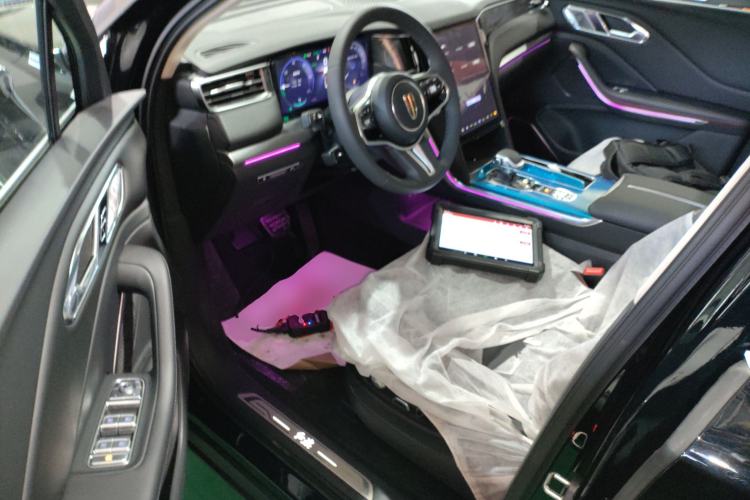 Used Hongqi HS7 PHEV 2025 Model 2.0T PHEV Four-Wheel Drive 2 Million Units Commemorative Edition 6-Seater