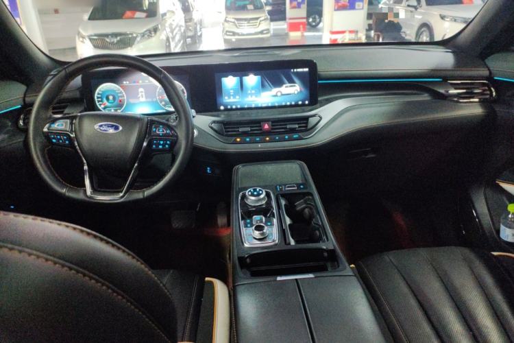 Used Ford Equator 2023 EcoBoost 225 Obsidian Orange Edition Prestige 7-Seater (2/2/3)
