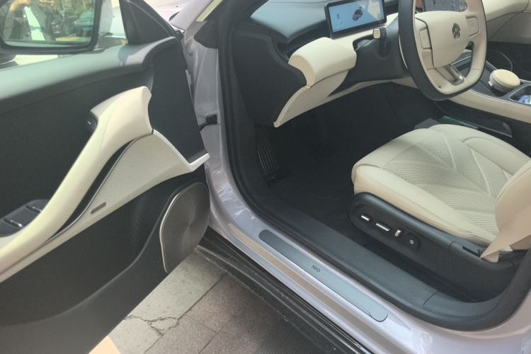 Used Nio ET5 2025 75 kWh Driver Seat