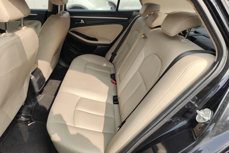 Used Bestune B70 2014 2.0L automatic luxury version