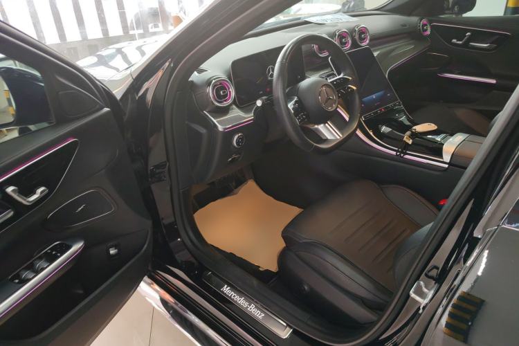 Used Mercedes-Benz C-Class 2024 Restyled C 260 L Sport Edition Driver Seat