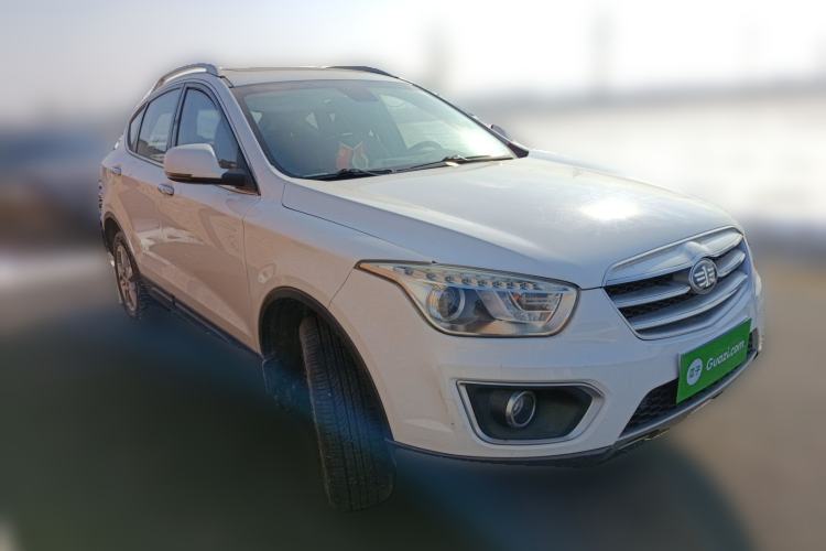 Used Bestune X80 2013 2.0L manual luxury version