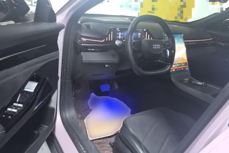 Used Geely Galaxy L6 2024 125km Creative Edition
