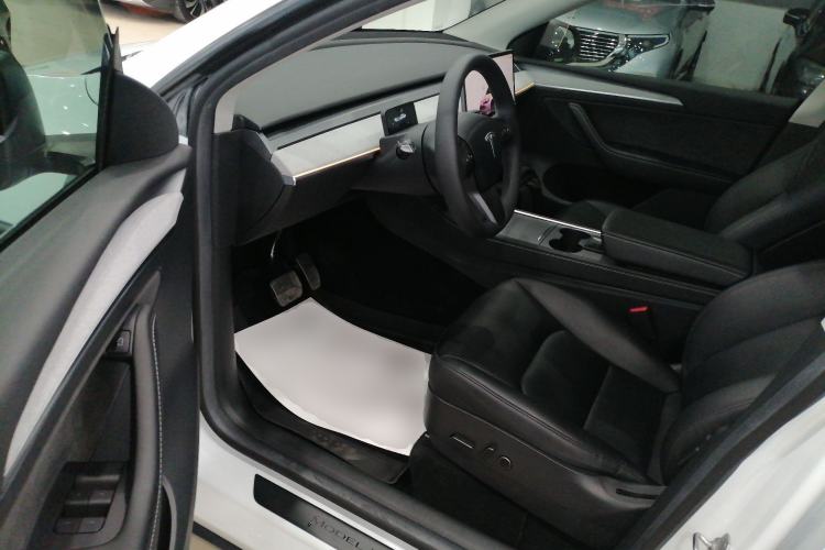 Used Tesla Model Y 2022 Rear-Wheel-Drive Version